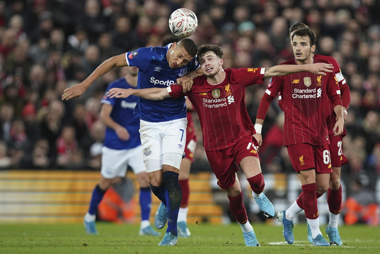 《Two Point Campus》的全学年校园是你为学生打造优质大学的好机