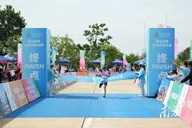 TA：弗兰克陷入了信任危机，他与部分球迷之间的隔阂日益加深